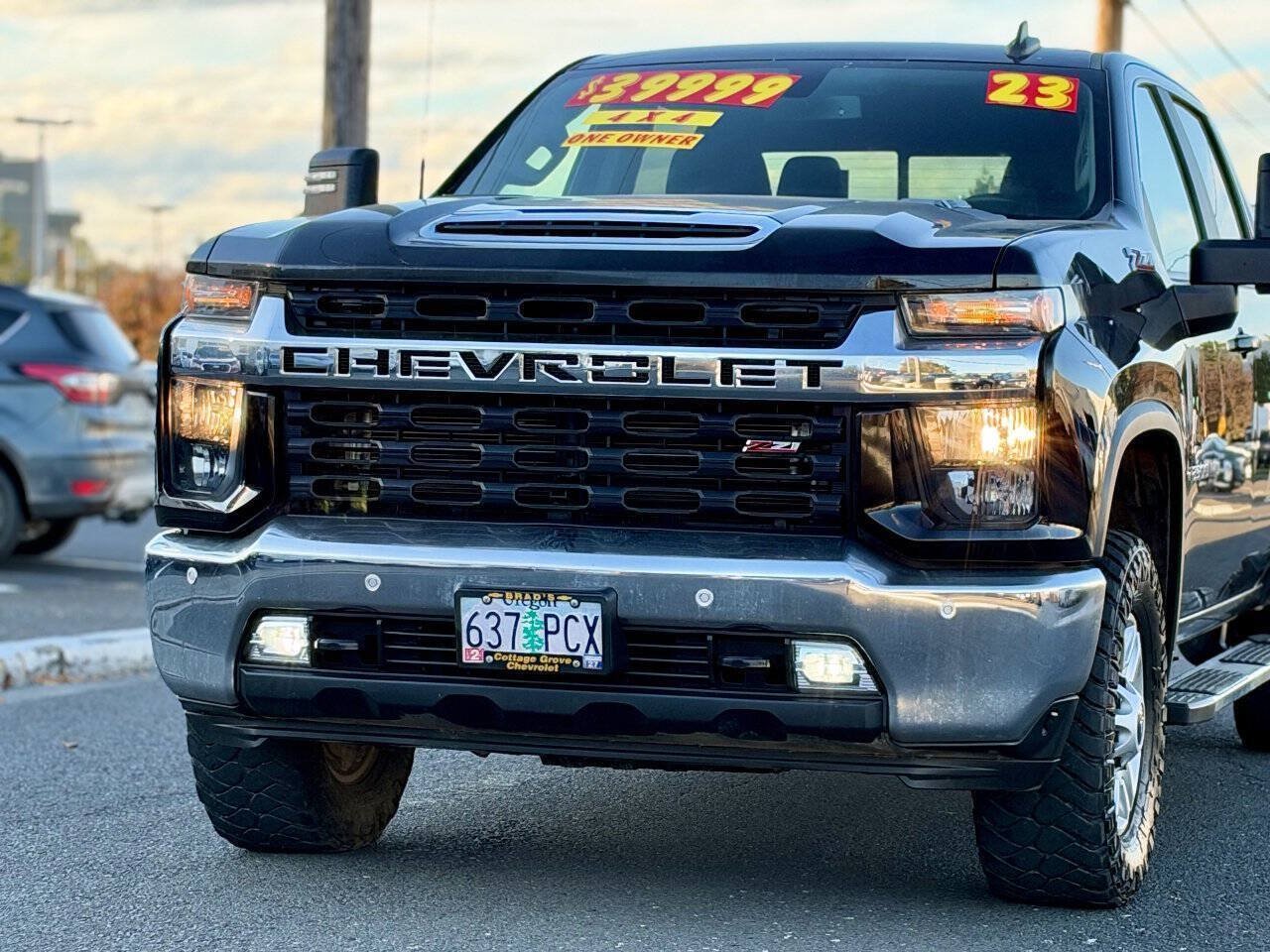 Used 2023 Chevrolet Silverado 2500 LT w/ Convenience Package AWD/4WD image 5