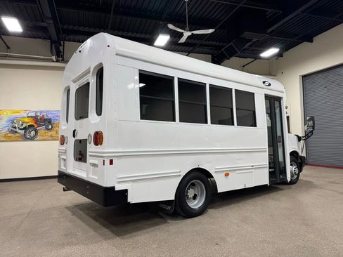 Used 2019 Chevrolet Express 3500 w/ School Bus Package image 5