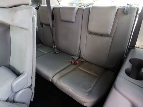 Used 2014 Toyota Highlander LE AWD/4WD image 39