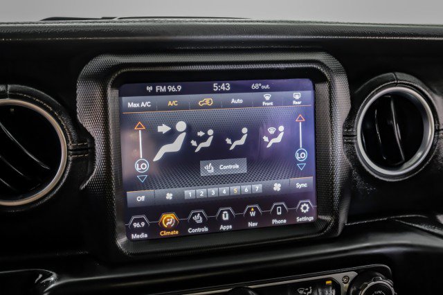 Used 2023 Jeep Wrangler Unlimited Sahara w/ Cold Weather Group AWD/4WD image 29