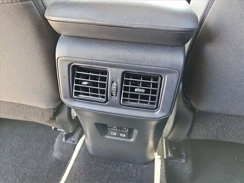 Used 2025 Toyota RAV4 XLE image 17