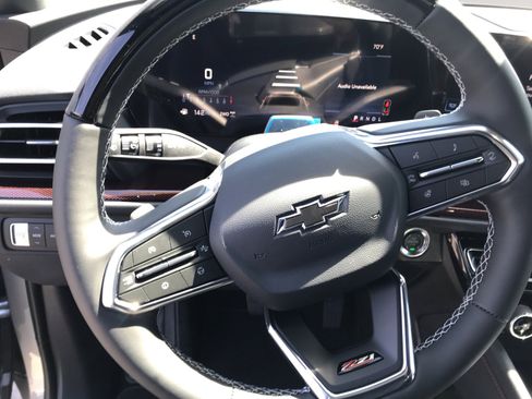 New 2025 Chevrolet Traverse Z71 w/ Enhanced Driving Package image 11