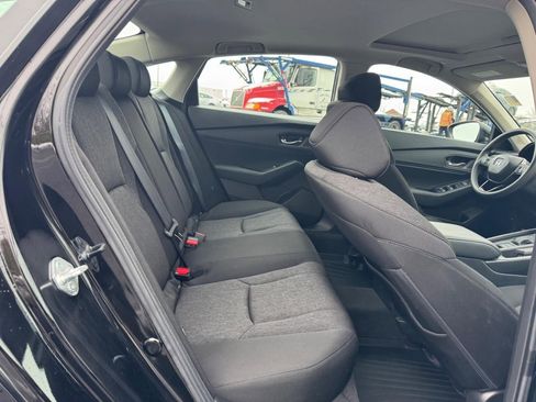 Certified 2025 Honda Accord SE image 10