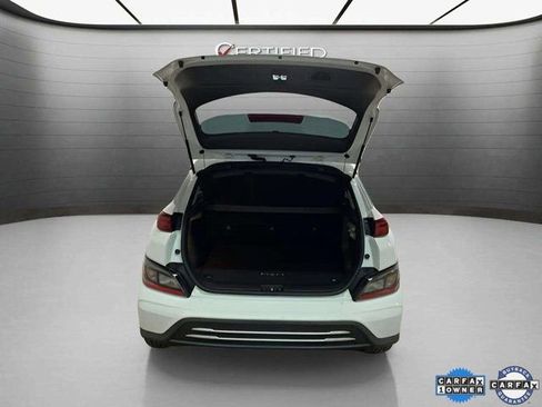 Used 2023 Hyundai Kona SE w/ Cargo Package image 7