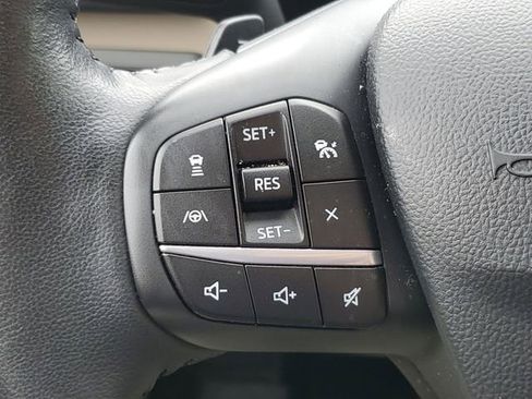 Used 2020 Ford Escape Titanium AWD/4WD image 27