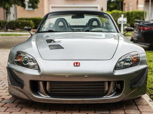 Used 2005 Honda S2000 image 25