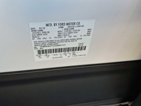 Certified 2018 Ford Explorer Platinum image 28