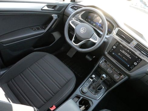 Certified 2024 Volkswagen Tiguan S image 9