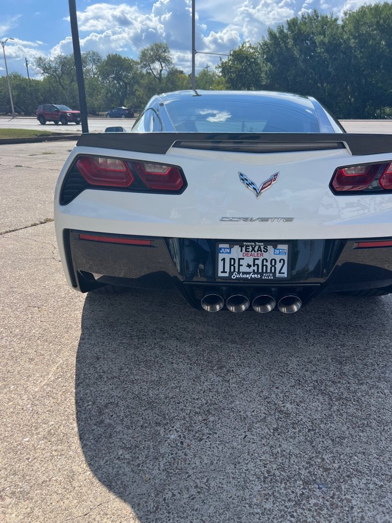 Used 2015 Chevrolet Corvette Stingray Coupe w/ ZF1 Appearance Package RWD image 2