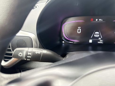 Used 2023 Kia Soul LX image 30