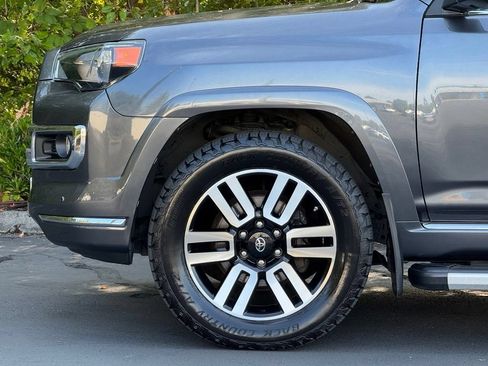 Used 2019 Toyota 4Runner Limited AWD/4WD image 4