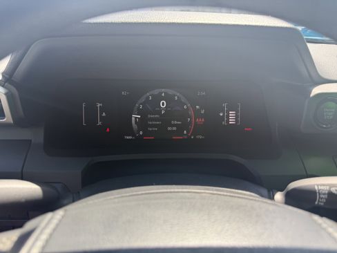 Certified 2025 Toyota Tacoma SR AWD/4WD image 13