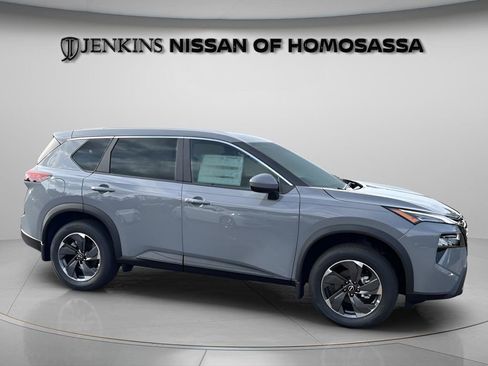 New 2026 Nissan Rogue SV image 2