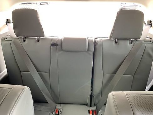 Certified 2026 Toyota Highlander Platinum AWD/4WD image 34