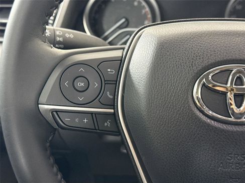 Certified 2022 Toyota Camry XLE image 17