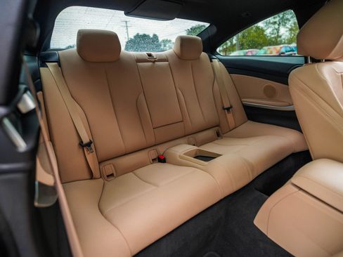 Used 2019 BMW 430i Coupe w/ Convenience Package RWD image 28