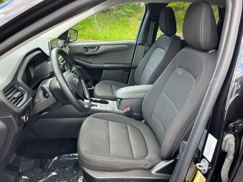 Used 2023 Ford Escape Active AWD/4WD image 9