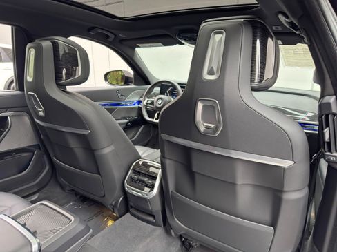 Used 2023 BMW 740i RWD image 47
