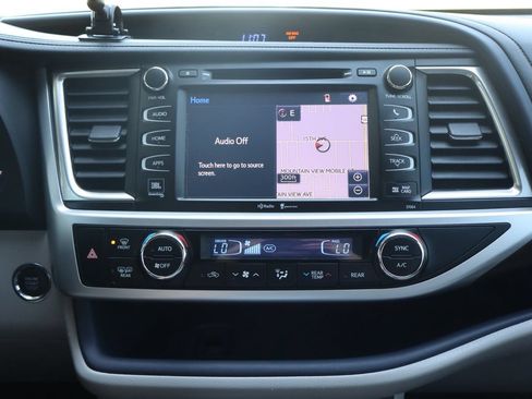 Used 2014 Toyota Highlander Limited FWD image 37