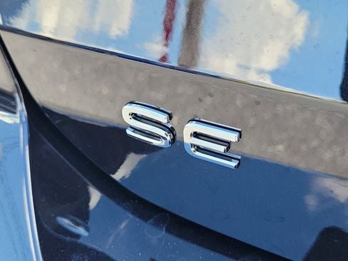 New 2026 Volkswagen Taos SE AWD/4WD image 6