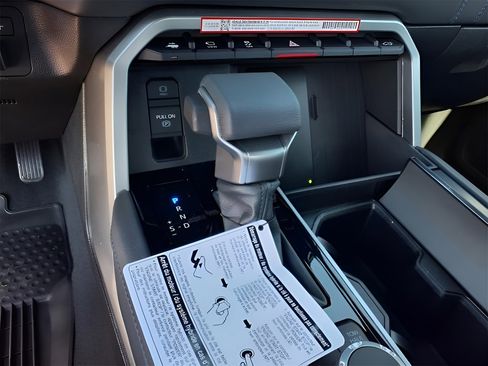 New 2025 Toyota Tundra Platinum AWD/4WD image 12