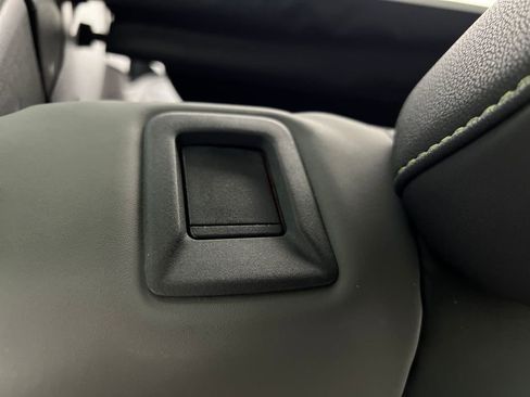 Used 2025 Subaru Outback Onyx Edition image 18