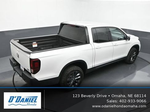 Used 2023 Honda Ridgeline Sport image 18