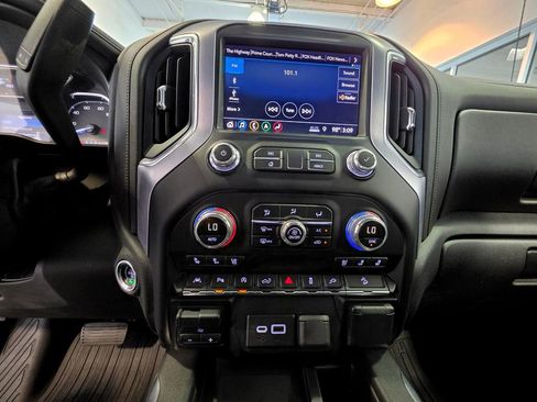 Used 2019 GMC Sierra 1500 SLT w/ SLT Premium Plus Package AWD/4WD image 44