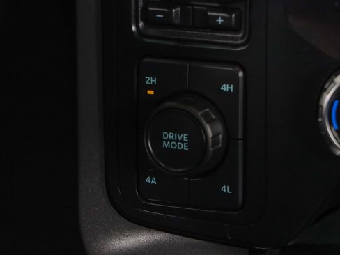 Used 2023 Ford F150 Lariat w/ Equipment Group 502A High image 22