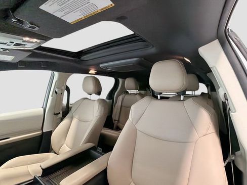 Certified 2023 Toyota Sienna XLE w/ XLE Plus Package AWD/4WD image 19