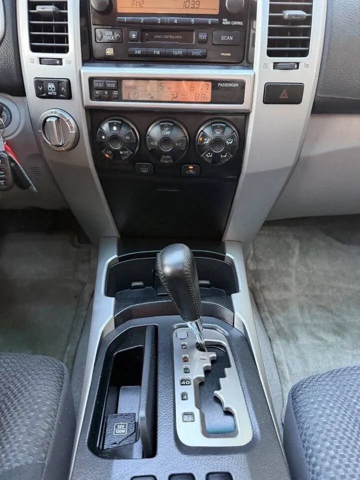Used 2003 Toyota 4Runner Sport AWD/4WD image 28