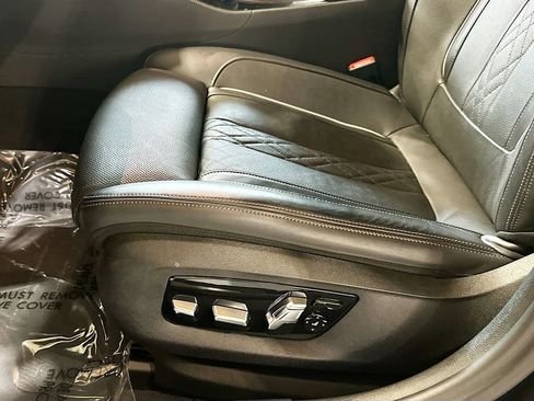 Used 2023 BMW 530e xDrive w/ Executive Package AWD/4WD image 20