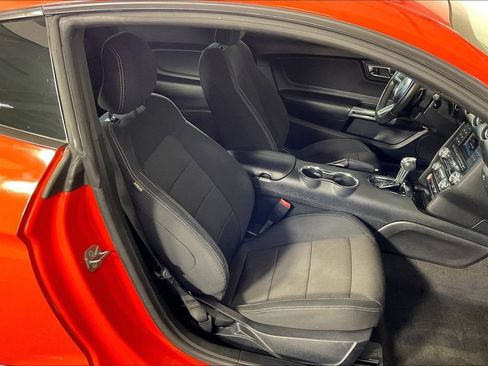 Used 2015 Ford Mustang Coupe w/ Equipment Group 051A RWD image 9