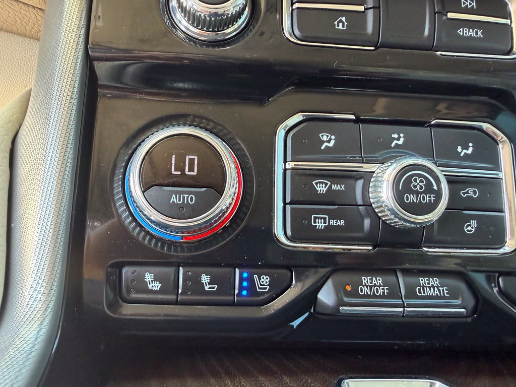 Used 2023 GMC Yukon Denali w/ Denali Reserve Package AWD/4WD image 38