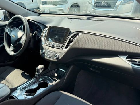 Used 2023 Chevrolet Malibu LT FWD image 15