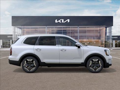 New 2025 Kia Telluride EX image 7