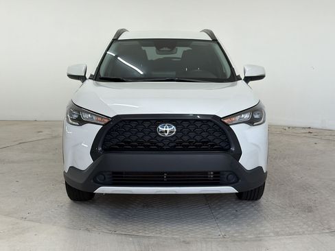 Used 2024 Toyota Corolla Cross LE FWD image 6