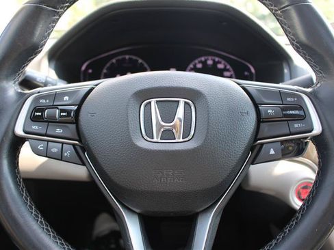 Used 2022 Honda Accord EX-L image 16