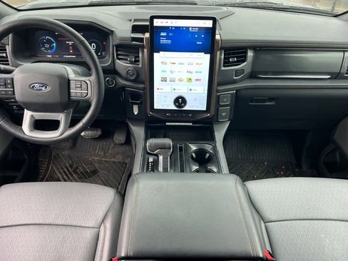 Used 2024 Ford F150 Lightning Lariat image 4