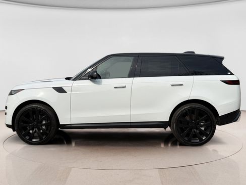 New 2026 Land Rover Range Rover Sport SE AWD/4WD image 2