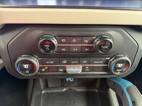 Used 2021 Ford Bronco Wildtrak AWD/4WD image 13