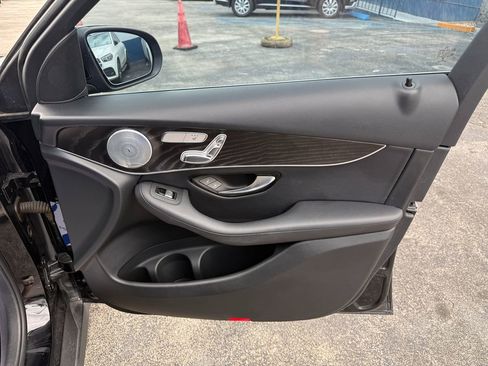 Used 2017 Mercedes-Benz GLC 300 image 16