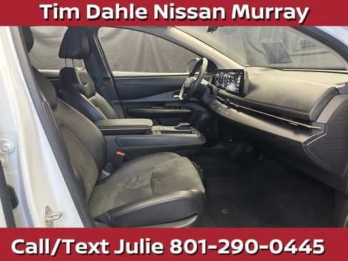 Used 2024 Nissan Ariya AWD image 15