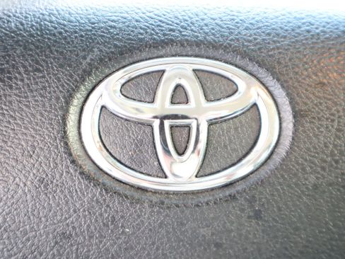 Used 2019 Toyota 4Runner SR5 AWD/4WD image 34