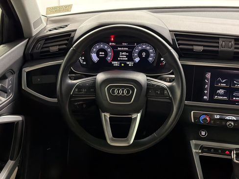 Used 2022 Audi Q3 2.0T Premium AWD/4WD image 17