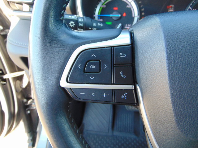 Used 2022 Toyota Highlander XLE AWD/4WD image 18