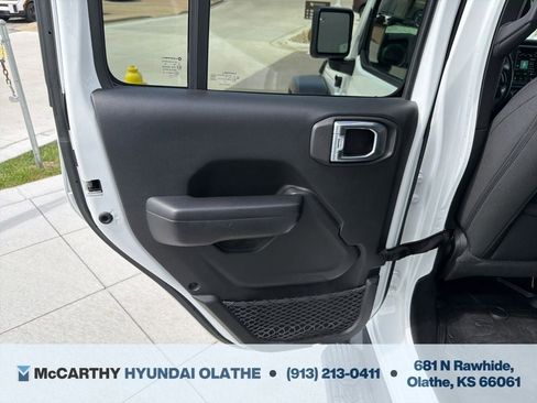Used 2021 Jeep Wrangler Unlimited Sport AWD/4WD image 28