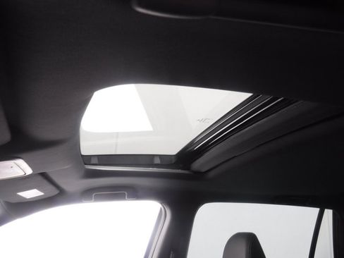 Used 2023 Honda Passport EX-L image 12