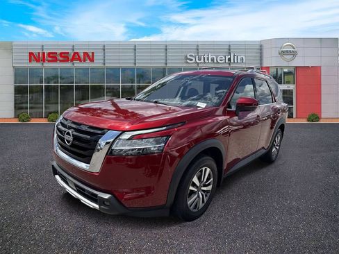 Used 2023 Nissan Pathfinder SL AWD/4WD image 1