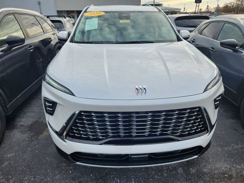 Used 2025 Buick Enclave Avenir w/ Trailering Package, 5000 lbs. image 2